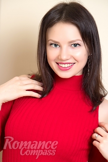 Ukrainian mail order bride Galina from Nikolaev with light brown hair and grey eye color - image 1