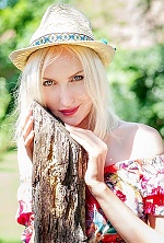 Ukrainian mail order bride Viktoriya from Kiev with blonde hair and grey eye color - image 4