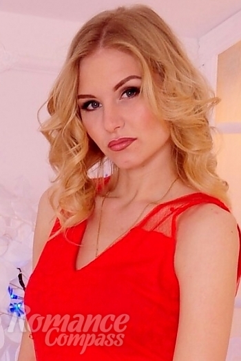 Ukrainian mail order bride Polina from Lugansk with blonde hair and blue eye color - image 1