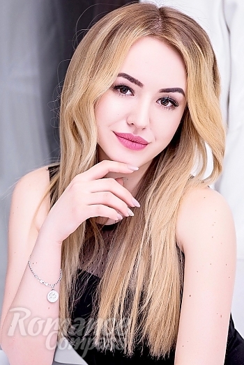 Ukrainian mail order bride Anastasia from Dnipro with blonde hair and brown eye color - image 1