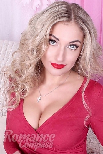 Ukrainian mail order bride Ekaterina from Minsk with blonde hair and green eye color - image 1