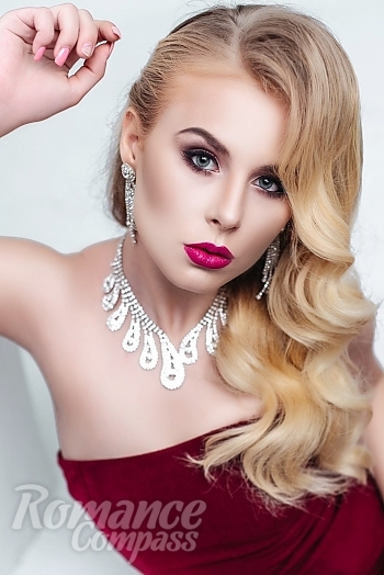 Ukrainian mail order bride Alexandra from Odessa with blonde hair and blue eye color - image 1