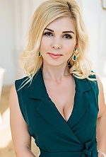 Ukrainian mail order bride Larisa from Krasnohrad with blonde hair and hazel eye color - image 3