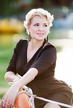 Ukrainian mail order bride Anna from Cherkassy with blonde hair and green eye color - image 2