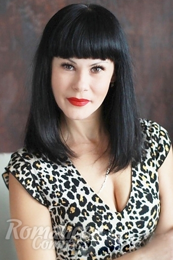 Ukrainian mail order bride Irina from Odessa with black hair and brown eye color - image 1