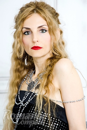 Ukrainian mail order bride Alyona from Dnipro with blonde hair and brown eye color - image 1