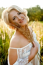 Ukrainian mail order bride Ilona from Brovary with blonde hair and green eye color - image 2