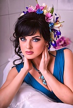 Ukrainian mail order bride Marina from Alchevsk with black hair and grey eye color - image 3