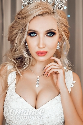 Ukrainian mail order bride Kristina from Odessa with blonde hair and blue eye color - image 1