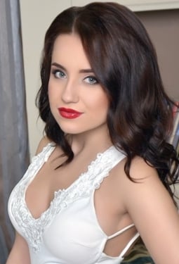 Olena, 31 y.o. from Kiev, Ukraine
