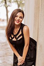 Ukrainian mail order bride Tatyana from Sumy with brunette hair and green eye color - image 2