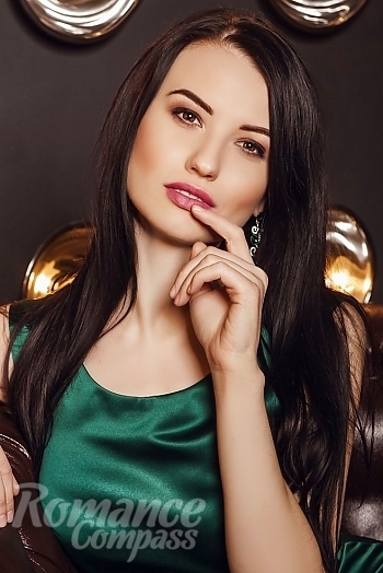 Ukrainian mail order bride Julia from Lugansk with brunette hair and brown eye color - image 1