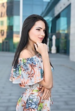 Ukrainian mail order bride Julia from Kiev with brunette hair and brown eye color - image 6