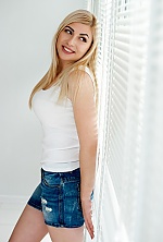 Ukrainian mail order bride Olesya from Berdyansk with blonde hair and green eye color - image 6