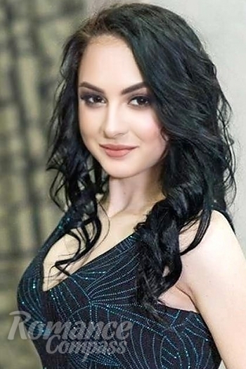 Ukrainian mail order bride Anastacia from Kiev with brunette hair and black eye color - image 1