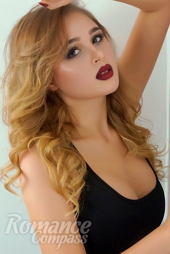 Ukrainian mail order bride Alyona from Kiev with blonde hair and brown eye color - image 1