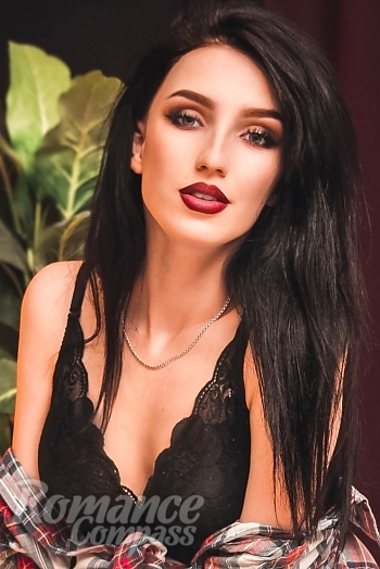 Ukrainian mail order bride Victoria from Kharkov with black hair and brown eye color - image 1