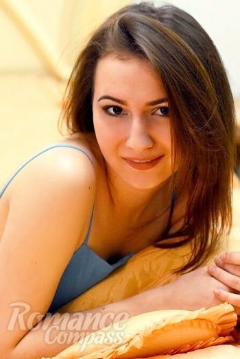 Ukrainian mail order bride Irina from Lugansk with brunette hair and brown eye color - image 1