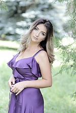 Ukrainian mail order bride Liliya from Konstantinovka with light brown hair and green eye color - image 5
