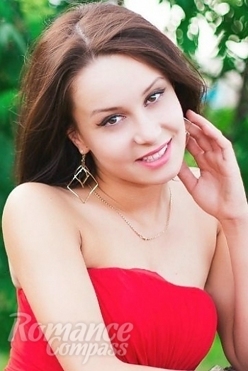Ukrainian mail order bride Anna from Kiev with black hair and brown eye color - image 1