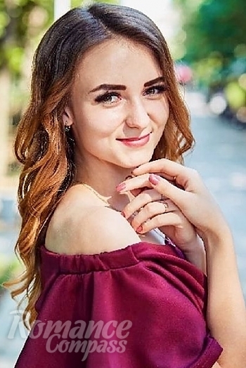 Ukrainian mail order bride Victoria from Odessa with light brown hair and green eye color - image 1