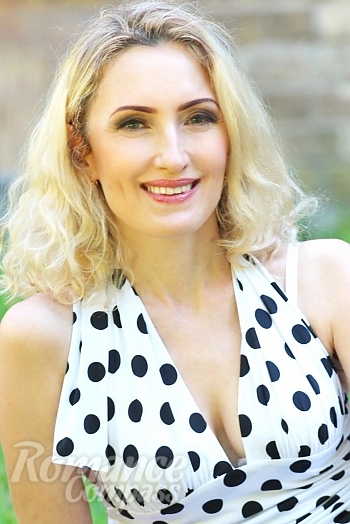 Ukrainian mail order bride Galina from Kyiv with blonde hair and grey eye color - image 1