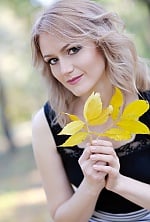 Ukrainian mail order bride Elena from Konstantinovka with light brown hair and brown eye color - image 12