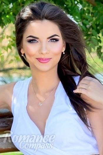 Ukrainian mail order bride Valeriya from Odessa with brunette hair and brown eye color - image 1