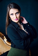 Ukrainian mail order bride Julia from Luhansk with brunette hair and green eye color - image 4