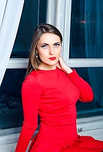 Ukrainian mail order bride Julia from Luhansk with brunette hair and green eye color - image 8