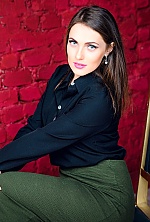 Ukrainian mail order bride Julia from Luhansk with brunette hair and green eye color - image 7