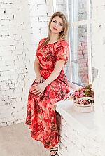 Ukrainian mail order bride Elena from Kiev with light brown hair and green eye color - image 20
