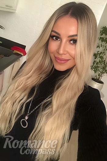 Ukrainian mail order bride Elena from Odesa with blonde hair and green eye color - image 1