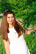 Ukrainian mail order bride Alena from Nova Kakhovka with brunette hair and brown eye color - image 9