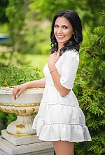 Ukrainian mail order bride Julia from Kharkiv with brunette hair and green eye color - image 9