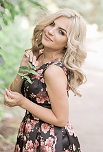 Ukrainian mail order bride Marina from Konstantinovka with blonde hair and green eye color - image 8
