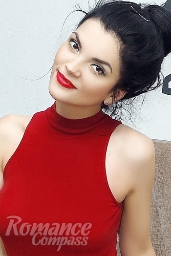 Ukrainian mail order bride Lyudmila from Kharkov with black hair and brown eye color - image 1