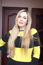 Ukrainian mail order bride Vera from Poltava with blonde hair and green eye color - image 3