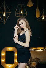 Ukrainian mail order bride Lera from Kiev with light brown hair and green eye color - image 7