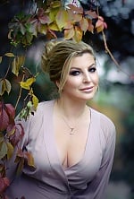 Ukrainian mail order bride Elena from Kharkiv with blonde hair and hazel eye color - image 4