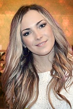 Ukrainian mail order bride Alina from Torgovitsya with blonde hair and grey eye color - image 8