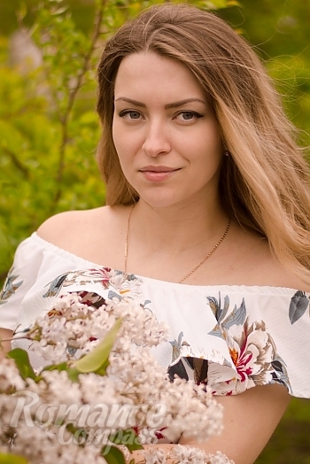 Ukrainian mail order bride Marina from Kiev with light brown hair and grey eye color - image 1