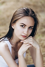 Ukrainian mail order bride Vika from Kiev with light brown hair and brown eye color - image 9