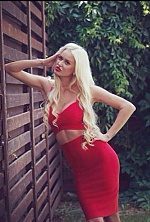 Ukrainian mail order bride Olga from Kiev with blonde hair and green eye color - image 2