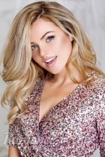 Ukrainian mail order bride Tatiana from Alchevsk with blonde hair and blue eye color - image 1
