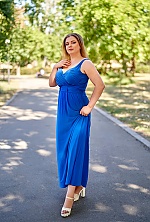 Ukrainian mail order bride Julia from Nikolaev with light brown hair and green eye color - image 4