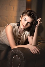 Ukrainian mail order bride Elena from Melovoe with light brown hair and green eye color - image 2