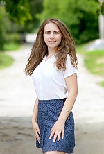Ukrainian mail order bride Julia from Kharkov with light brown hair and green eye color - image 5