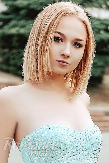 Ukrainian mail order bride Alexandra from Kharkov with blonde hair and blue eye color - image 1