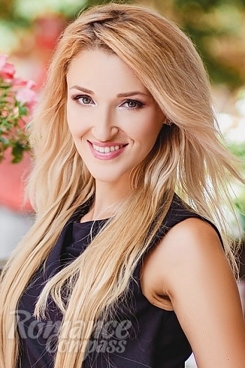 Ukrainian mail order bride Mariya from Kremenchug with blonde hair and grey eye color - image 1